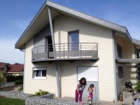 Maison bioclimatique sans entretien, Fournets-Luisans (2008)