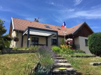 Pergola bioclimatique OPEN à Orchamps-Vennes (2018), Orchamps-Vennes