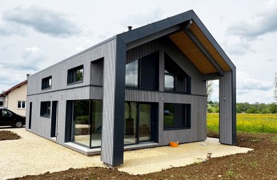 Maison YC , Arçon (2025)