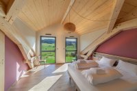 G&icirc;te haut de gamme, Les Combes (2024)