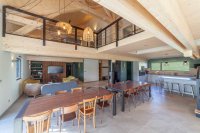 G&icirc;te haut de gamme, Les Combes (2024)